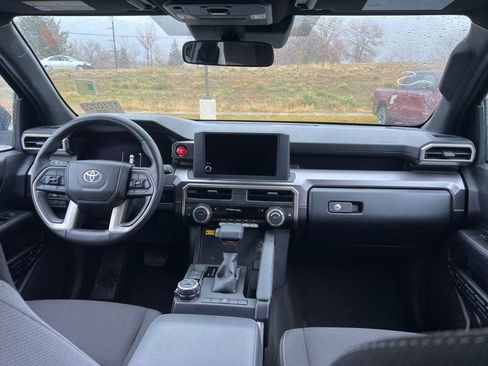 Used 2025 Toyota 4Runner TRD Off-Road image 24