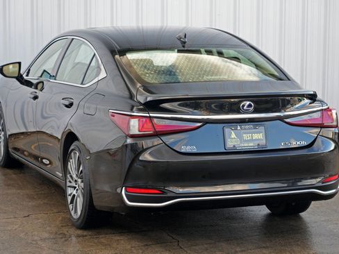 Used 2019 Lexus ES 300h image 49