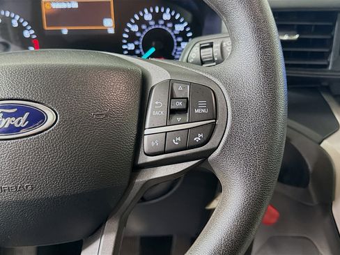 Used 2023 Ford Explorer Base image 13