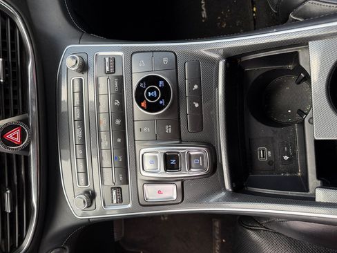 Used 2021 Hyundai Santa Fe SEL w/ Convenience + Premium Package AWD/4WD image 15