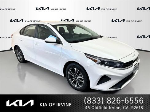 Certified 2023 Kia Forte LXS FWD image 1