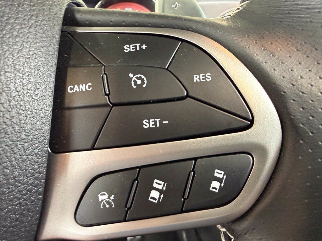 Used 2023 Dodge Challenger SRT Hellcat RWD image 15