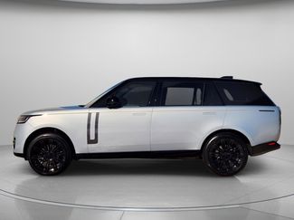 New 2026 Land Rover Range Rover Long Wheelbase SE video 2