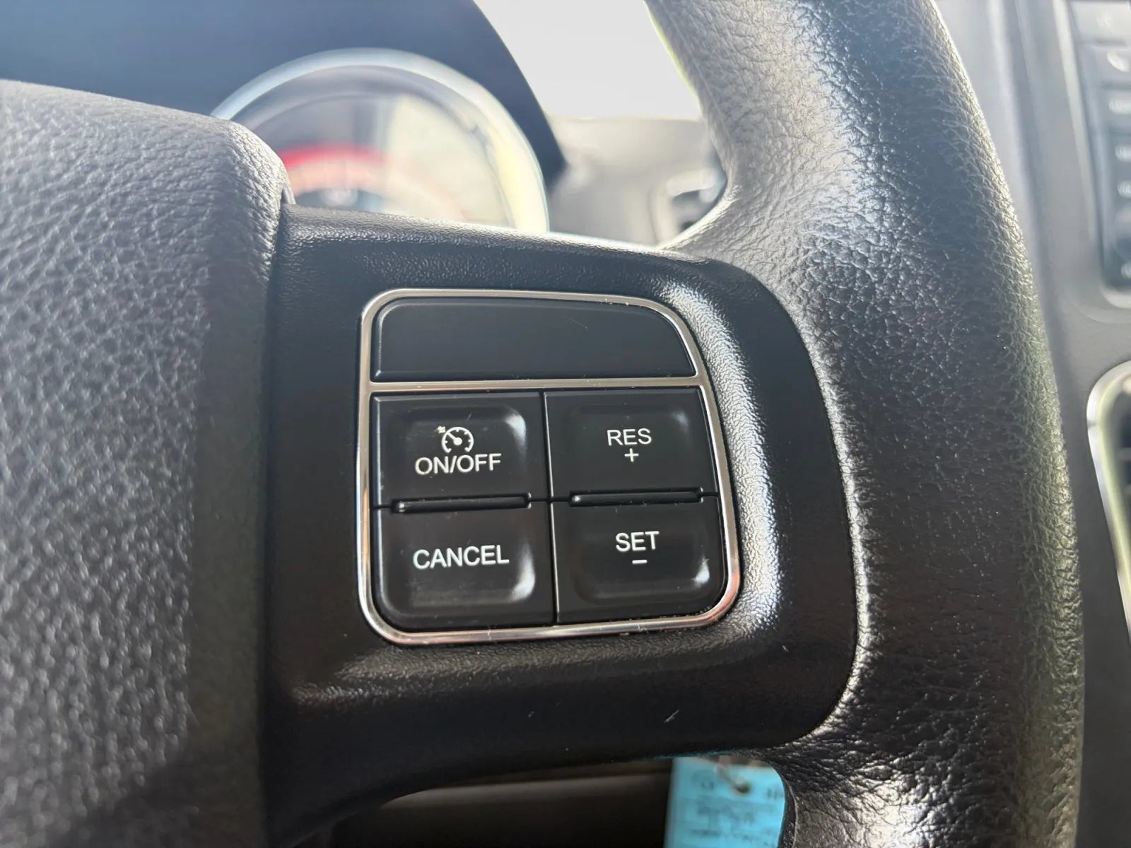 Used 2018 Dodge Grand Caravan SE w/ UConnect Hands-Free Group FWD image 30