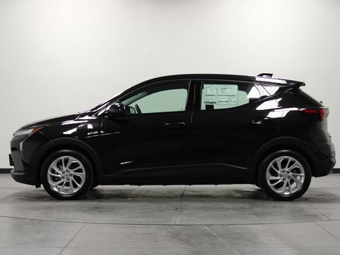 New 2027 Chevrolet Bolt LT FWD image 7