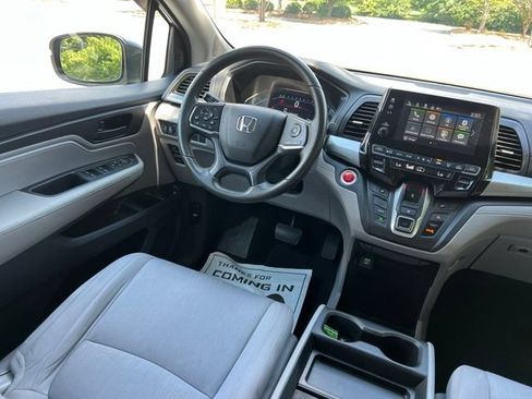 Used 2018 Honda Odyssey EX image 26