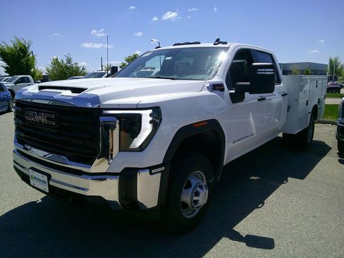 New 2025 GMC Sierra 3500 Pro w/ Convenience Package image 3