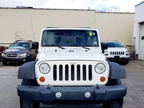 Used 2010 Jeep Wrangler Unlimited Sport w/ Trailer Tow Group AWD/4WD image 11