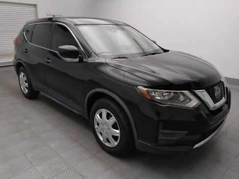 Used 2020 Nissan Rogue S FWD image 13
