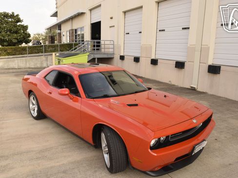Used 2008 Dodge Challenger SRT8 image 17