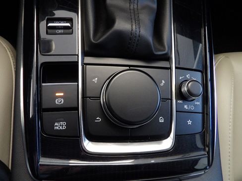 Certified 2023 MAZDA CX-30 AWD 2.5 S w/ Preferred Package image 32