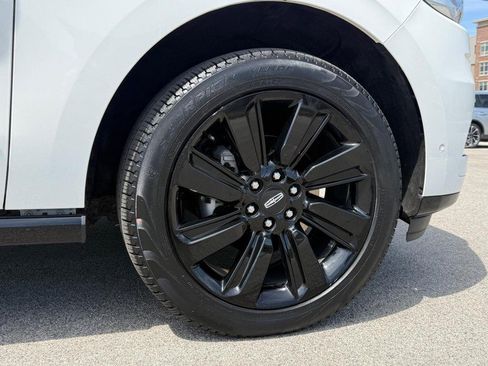 Certified 2024 Lincoln Navigator Reserve AWD/4WD image 12