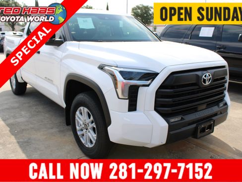 Used 2025 Toyota Tundra SR5 AWD/4WD image 1