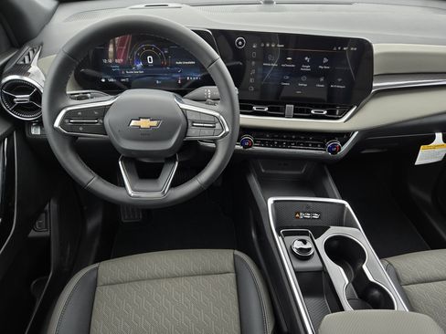 New 2026 Chevrolet Equinox LT w/ Convenience Package II AWD/4WD image 21