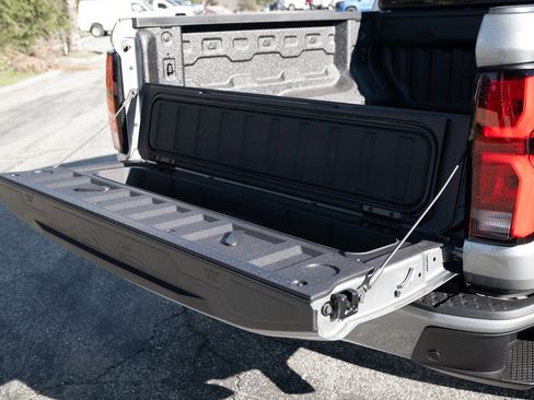 New 2026 Chevrolet Colorado LT w/ LT Convenience Package image 14