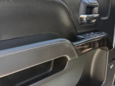 Used 2016 GMC Sierra 2500 Denali w/ Duramax Plus Package image 14