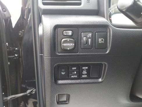 Used 2021 Toyota 4Runner Limited AWD/4WD image 27