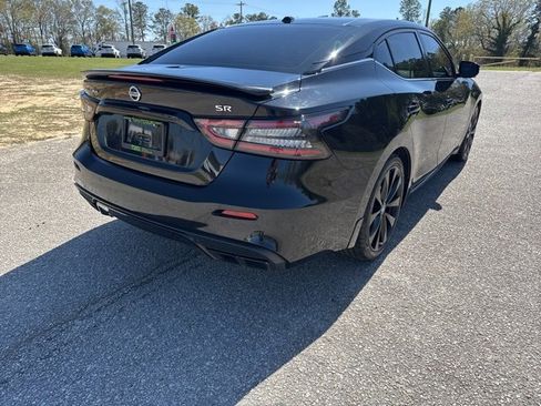 Used 2021 Nissan Maxima SR w/ Sport Mat Group image 3