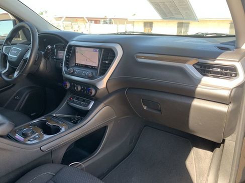 Certified 2022 GMC Acadia SLE w/ Driver Convenience Package FWD image 28