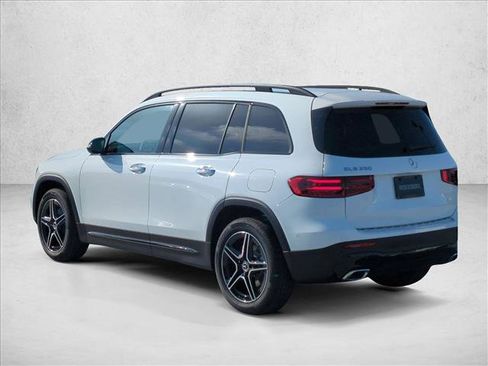 New 2026 Mercedes-Benz GLB 250 image 9