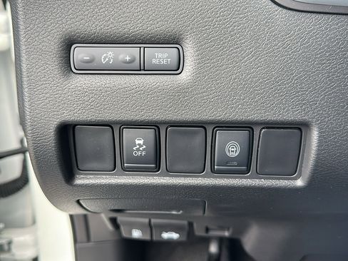 Certified 2024 Nissan Murano SV w/ SV Midnight Edition Package image 15