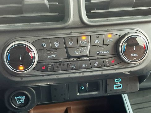 Used 2024 Ford Maverick Lariat w/ FX4 Off-Road Package AWD/4WD image 16