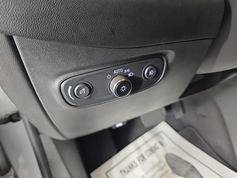 Used 2021 Chevrolet Equinox Premier image 15