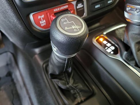 New 2026 Jeep Gladiator Mojave AWD/4WD image 32