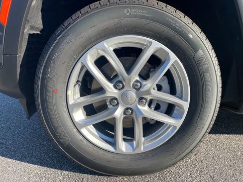 New 2025 Jeep Grand Cherokee Laredo X w/ Trailer Tow Package image 7