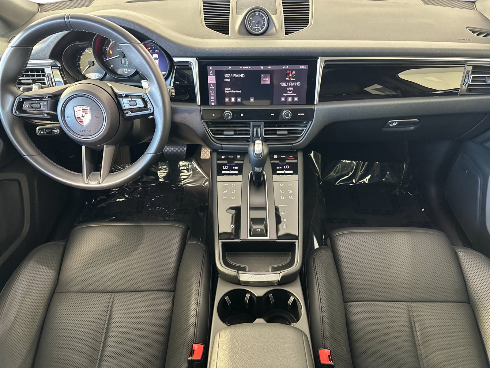 Certified 2024 Porsche Macan AWD/4WD image 6