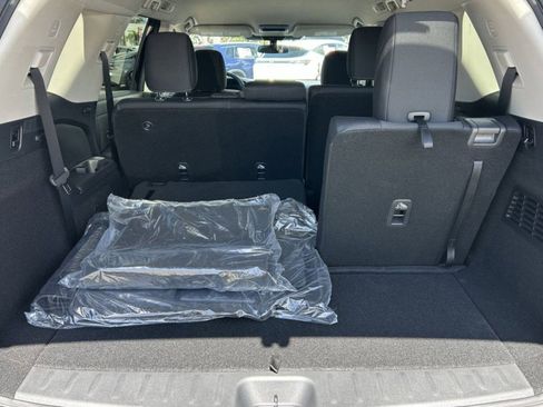 New 2026 Nissan Pathfinder SV AWD/4WD image 19