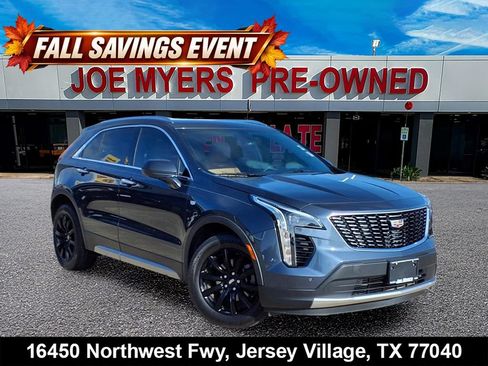 Used 2019 Cadillac XT4 Premium Luxury FWD image 1