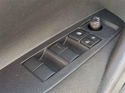 Used 2025 Toyota Corolla LE image 15