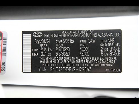 Certified 2025 Hyundai Santa Cruz Limited AWD/4WD image 25