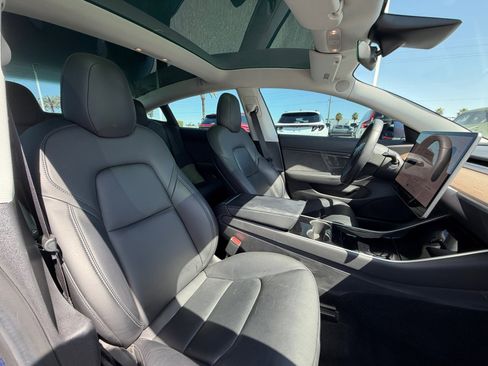 Used 2019 Tesla Model 3 Performance AWD/4WD image 19