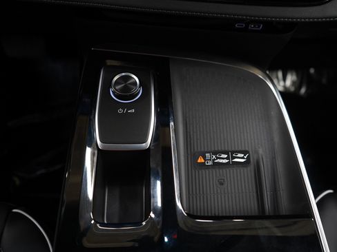 Used 2026 Buick Enclave Sport Touring w/ Power Package AWD/4WD image 27