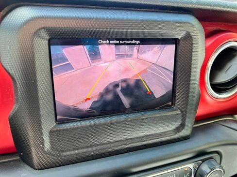 Used 2021 Jeep Wrangler Rubicon image 34