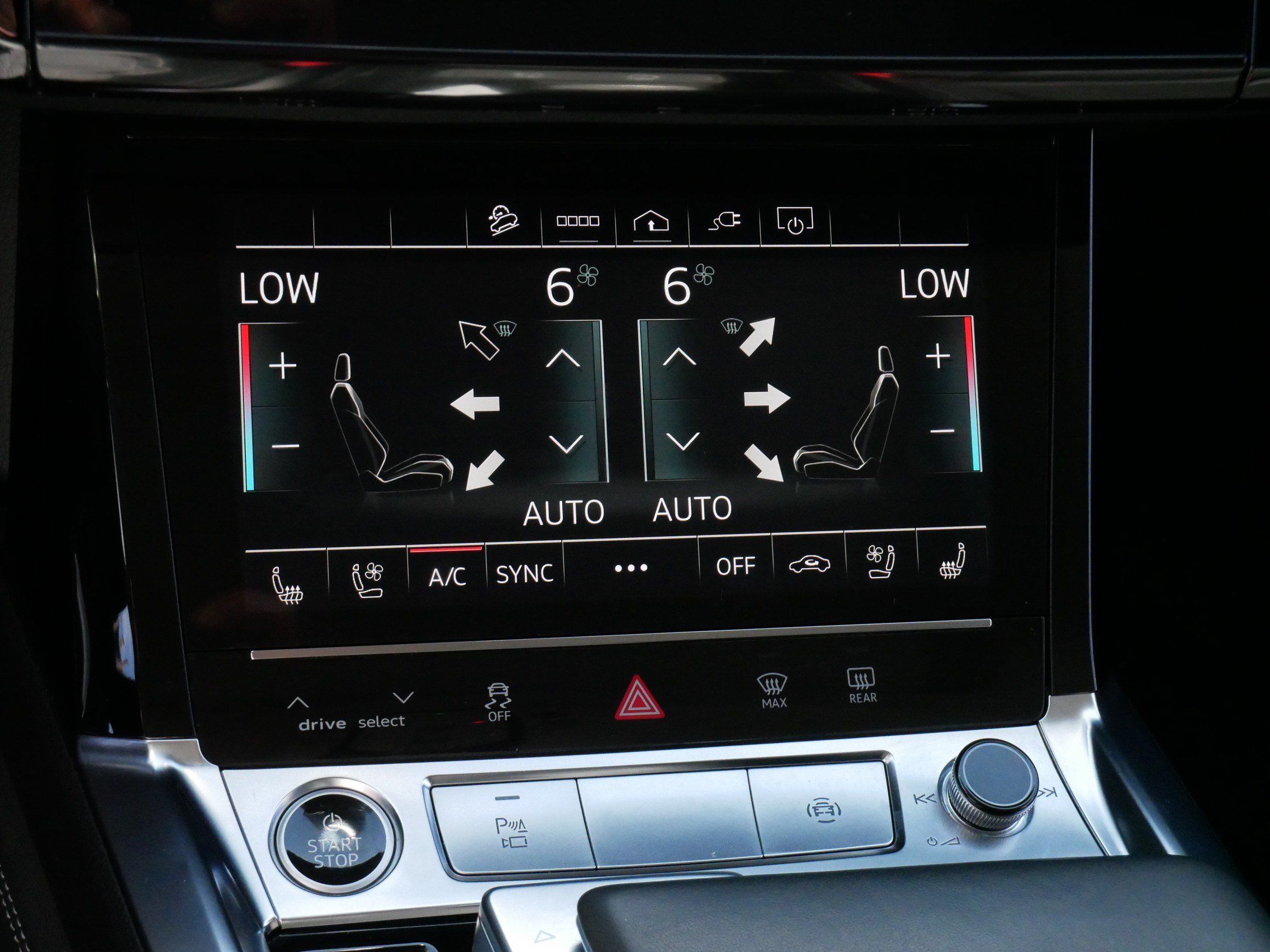 Used 2024 Audi Q8 e-tron Premium Plus w/ Premium Plus Package AWD/4WD image 23