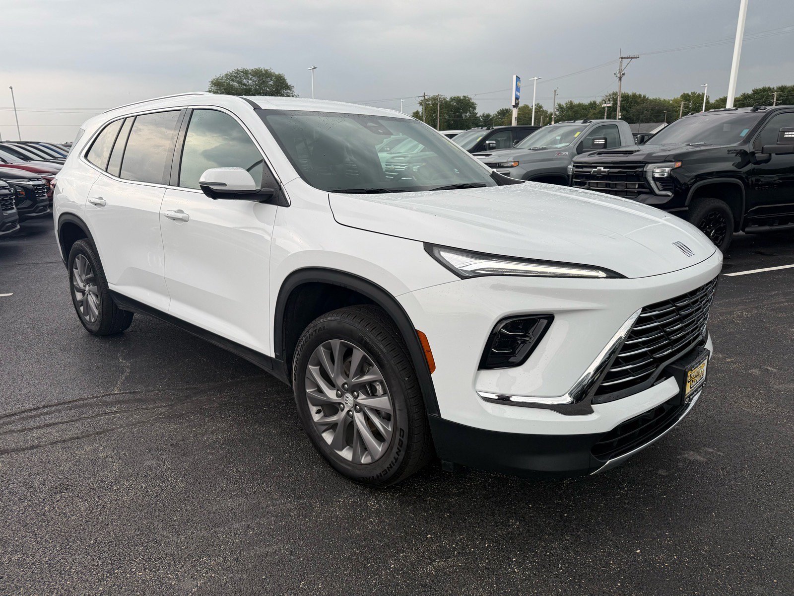 Used 2026 Buick Enclave Preferred w/ Power Package FWD image 7