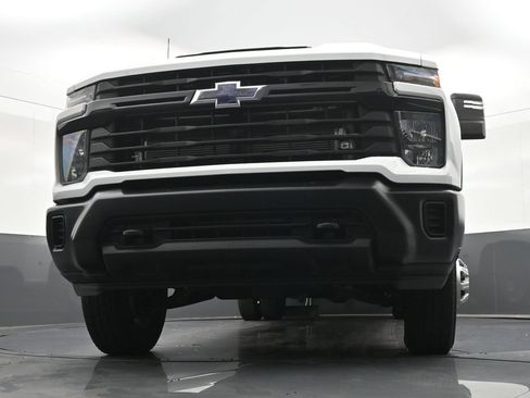 Used 2025 Chevrolet Silverado 3500 W/T AWD/4WD image 30