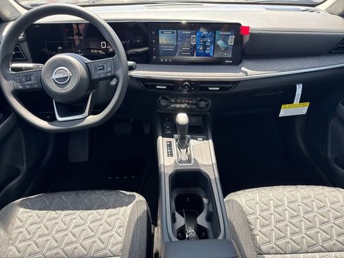 New 2026 Nissan Kicks SV w/ SV Premium Package FWD image 16
