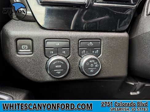 Used 2024 GMC Sierra 2500 SLE image 16