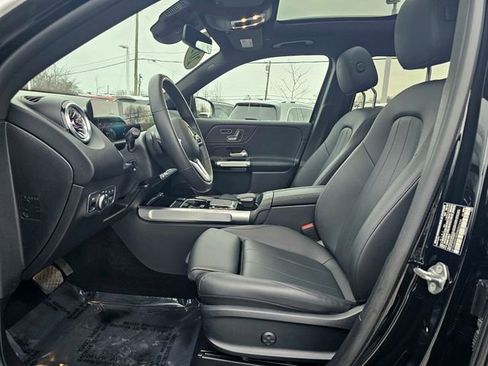 Certified 2023 Mercedes-Benz GLB 250 4MATIC image 18