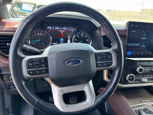 Used 2024 Ford Expedition Limited AWD/4WD image 30