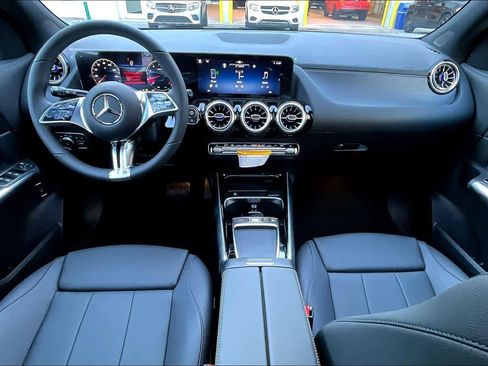 Used 2026 Mercedes-Benz GLA 250 image 14
