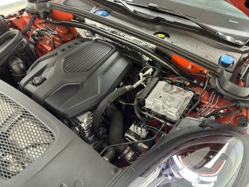 Used 2023 Porsche Macan w/ Premium Package Plus image 56