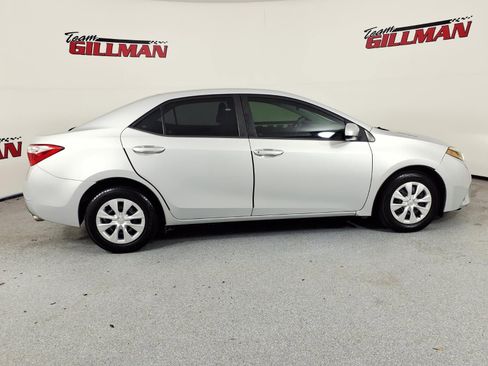 Used 2015 Toyota Corolla L image 4