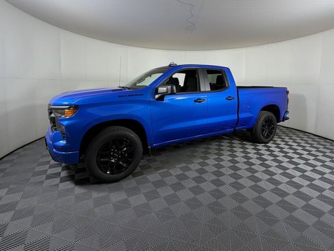 New 2026 Chevrolet Silverado 1500 Custom w/ LPO, Dark Essentials Package image 2