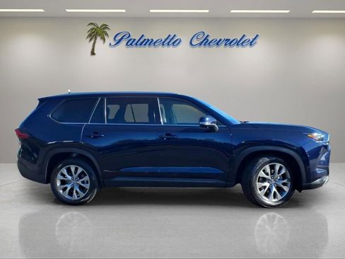 Used 2024 Toyota Grand Highlander AWD image 2