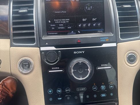 Used 2013 Ford Taurus Limited image 8